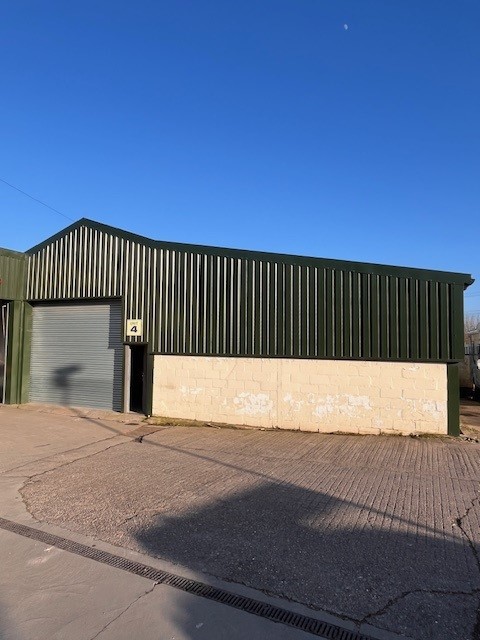 UNIT 4, OLD BARN FARM, ROSLISTON ROAD, WALTON ON TRENT, DERBYSHIRE